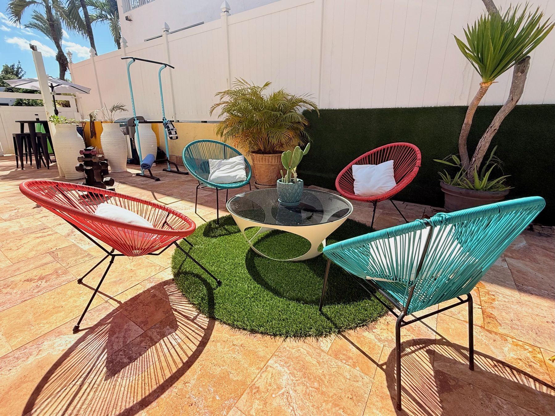 The coffee lounge at Hotel Saint Claire